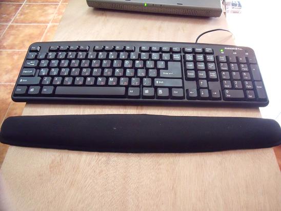 משטח ג'ל ארגונומי למקלדת Keyboard Gel Pad
