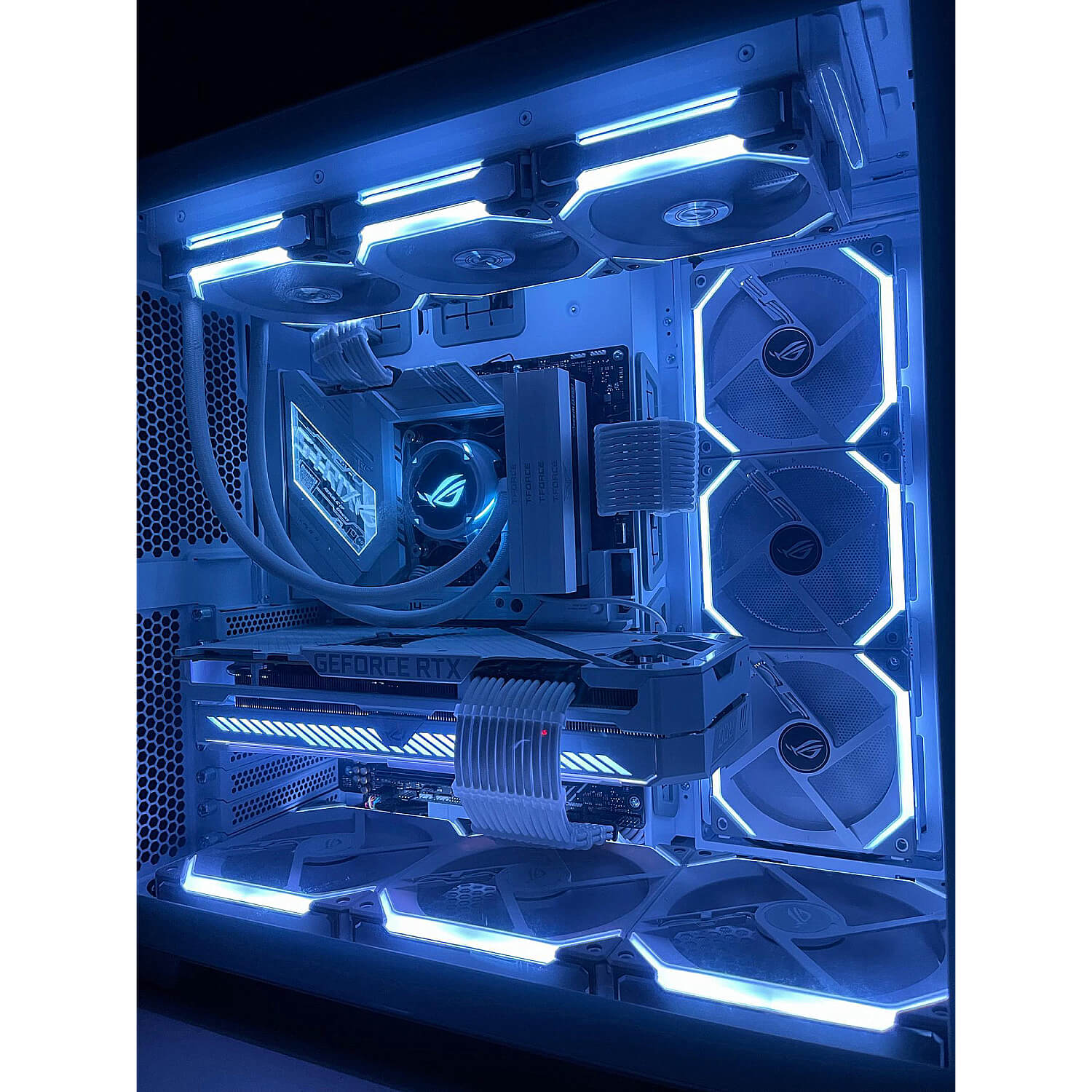 Lian-Li O11 Dynamic EVO WHITE ,Tool-free, NO PSU ,No Fan, 3USB2/3.0, Audio & speaker